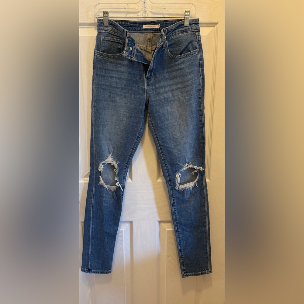 Levis 721 High Rise Skinny Jeans